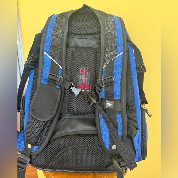 Swiss Gear laptop backpack - Picture 2 of 4